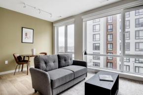 Brighton jr 1br w wd gym on the river BOS-997